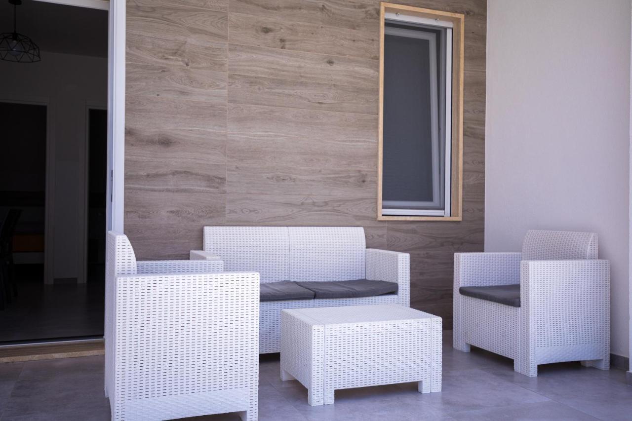 Donnosanto Residence Pantanagianni Торре-Санта-Сабина Экстерьер фото